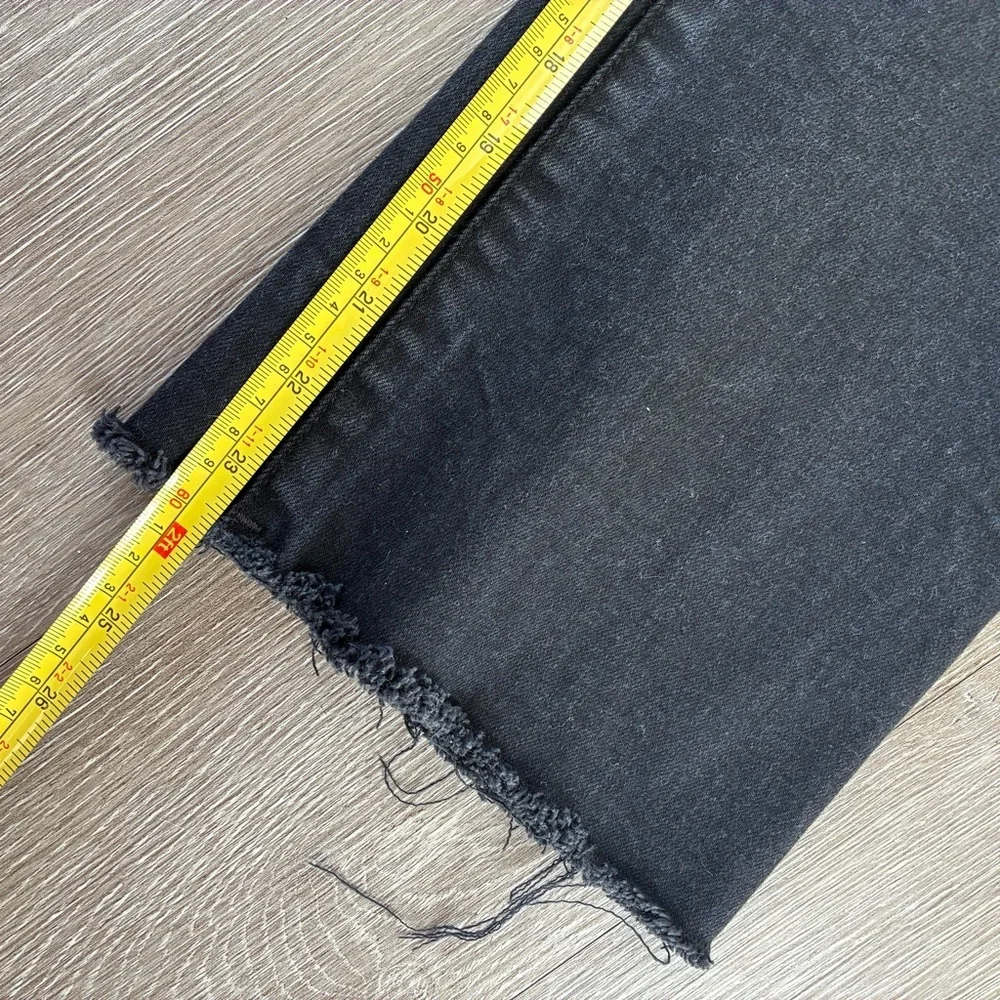 MNG ANTHROPOLOGIE black crop straight leg jeans  Size 6 Raw hem EUC